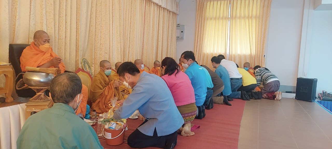 องค์การบริหารส่วนตำบลถืมตอง ได้จัดกิจกรรมทำบุญสำนักงาน อบต. ถืมตอง ประจำปี 2565