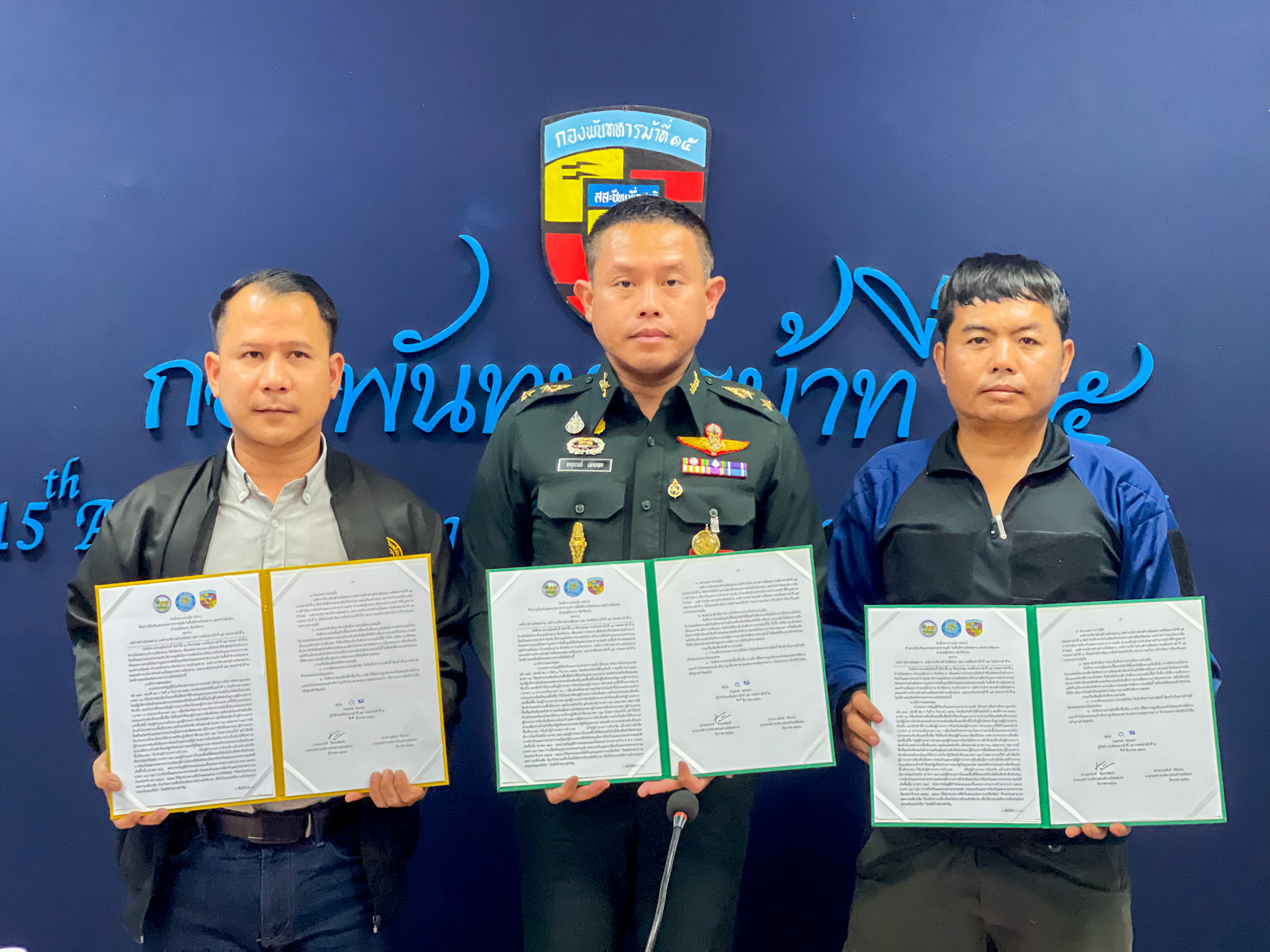  องค์การบริหารส่วนตำบลถึมตอง  ได้ร่วมพิธีลงนามบันทึกความร่วมมือ (MOU : Memorandum Of Understanding) การป้องกันและบรรเทาสาธารณภัยระหว่างค่ายทหารกับองค์กรปกครองส่วนท้องถิ่นในพื้นที่รอบค่าย