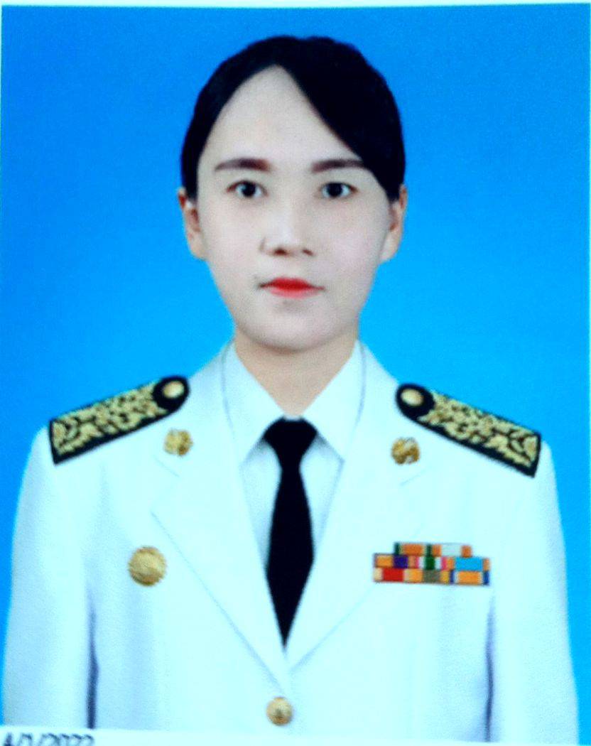 นางสาวเยาวเรศ     ผมงาม